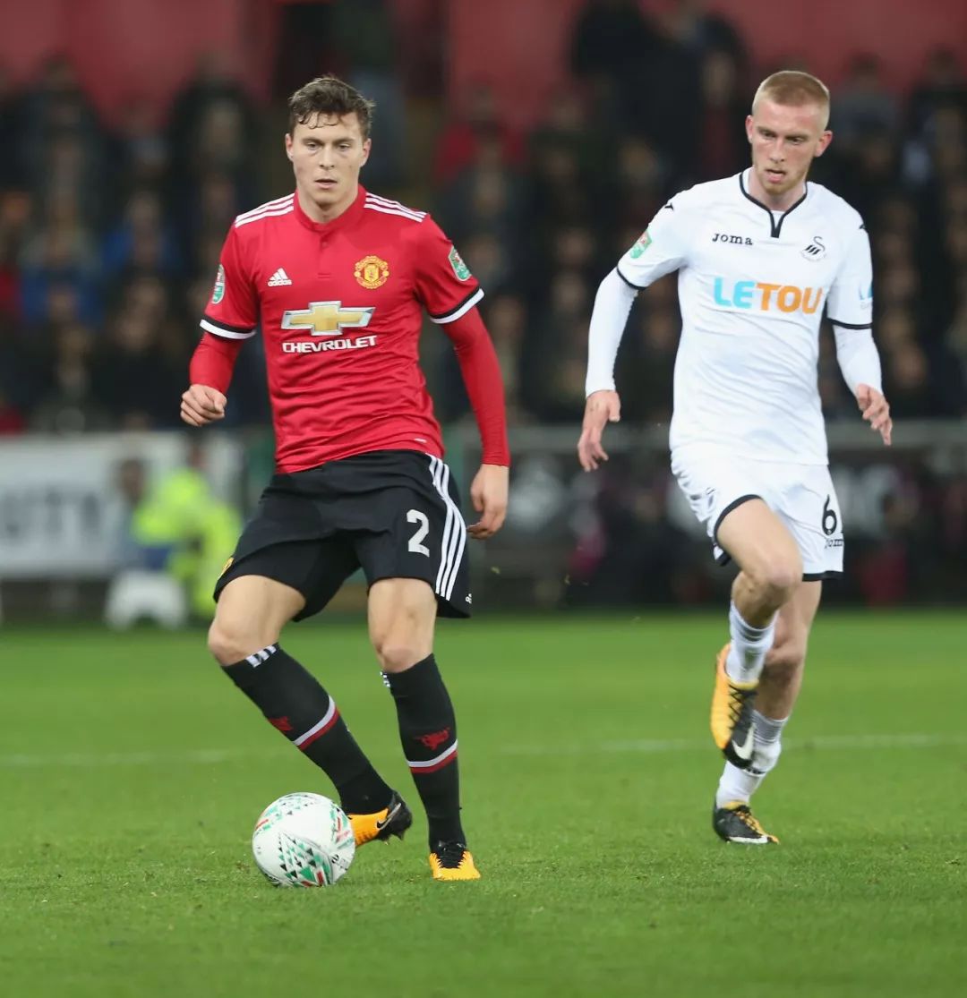 超越的背後 超越的背後